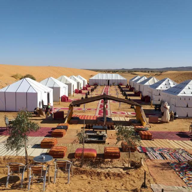 Ammar Luxury Camp Hotel Мерцуга Екстериор снимка