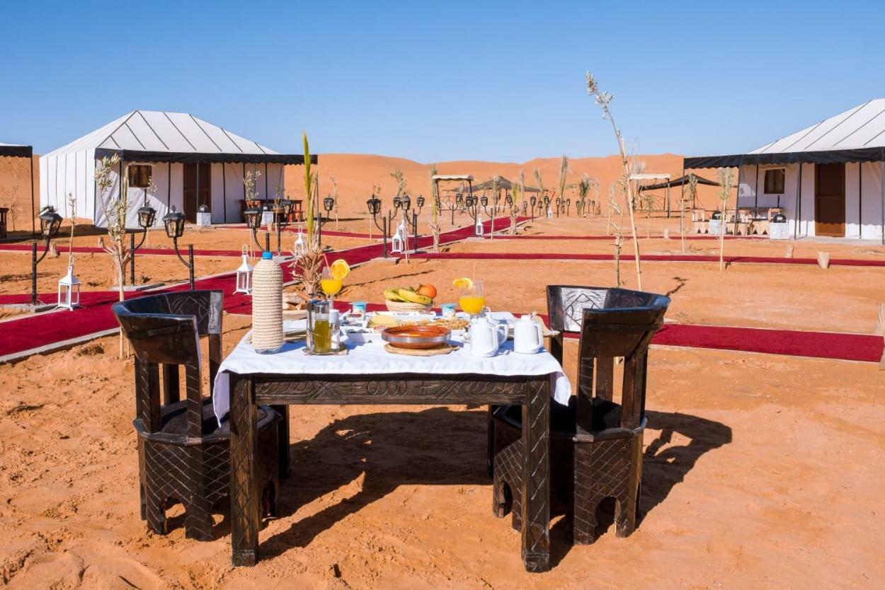 Ammar Luxury Camp Hotel Мерцуга Екстериор снимка